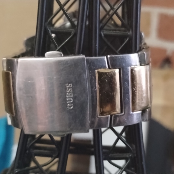 Guess men's watch - Picture 4 of 4